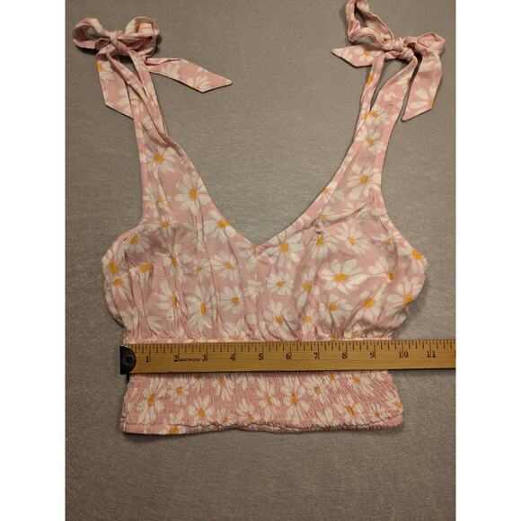 Hollister Halter Top Women's X-Small Pink Daisy Floral Boho Summer EUC - Picture 2 of 10